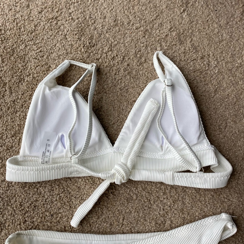 White Ribbed Cheeky Bikini Set - Picture 7 of 8